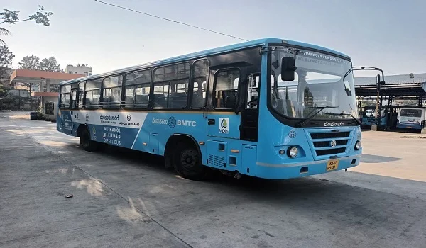 Featured Image of Bus